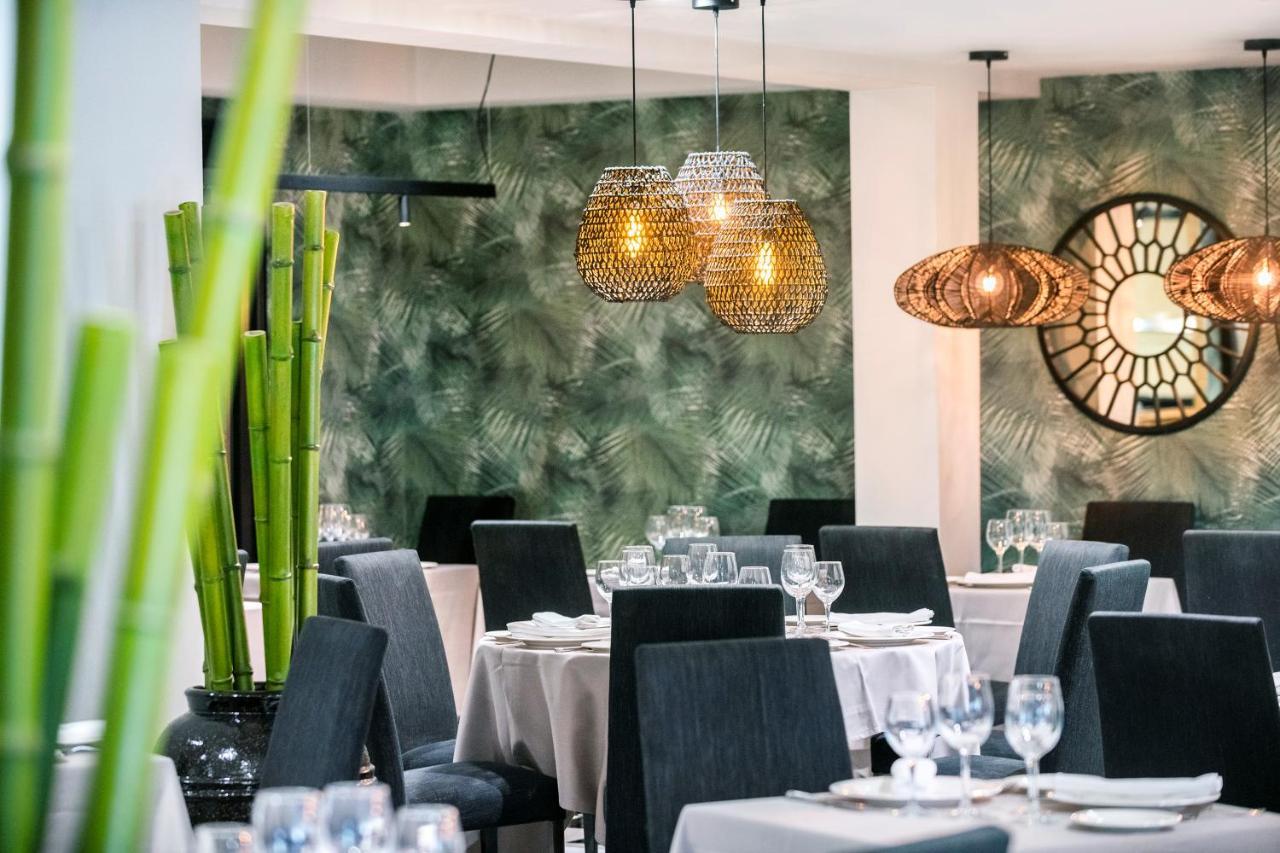 Riudellots de la Selva Salles Hotel Aeroport De Girona מראה חיצוני תמונה