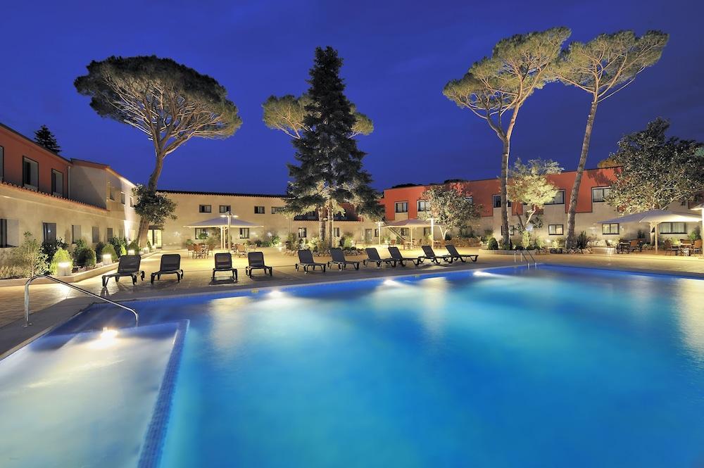 Riudellots de la Selva Salles Hotel Aeroport De Girona מראה חיצוני תמונה